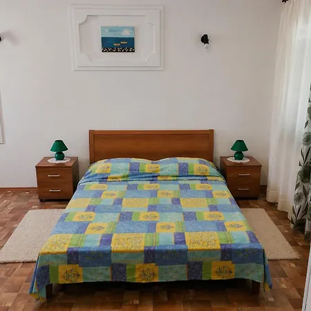 Apartman Ina